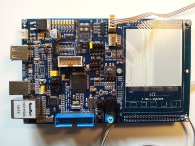 Lpc1768FBD100board.jpg
