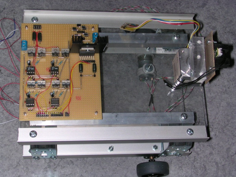 File:Trobot cmde moteurs.jpg
