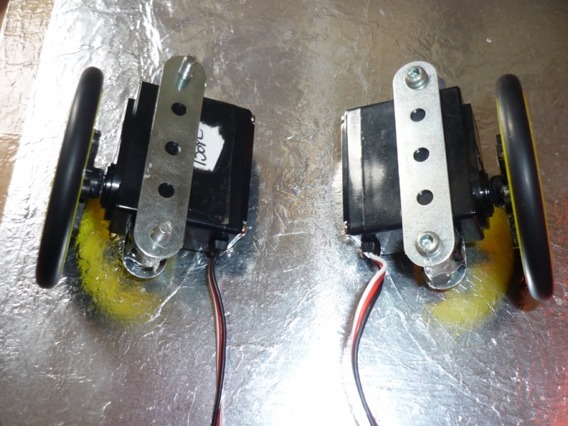 File:Urobot1 moteurs.jpg